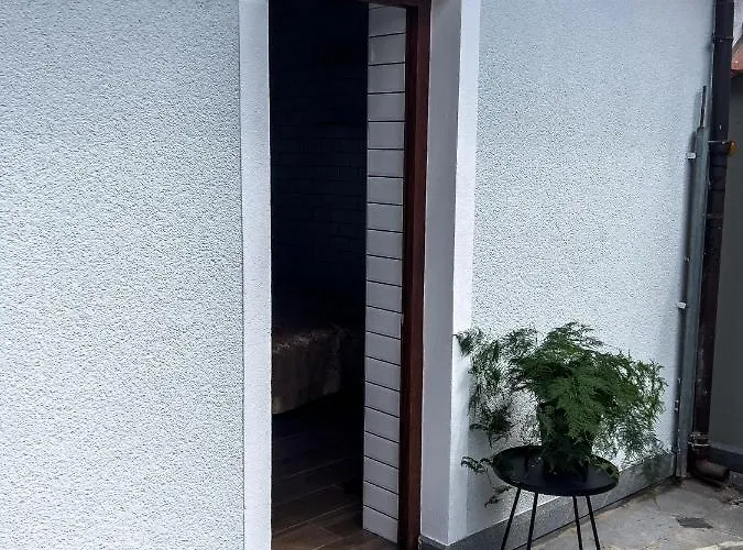 شقة Riverside 1 *