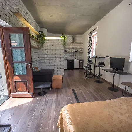 Lägenhet Riverside 1